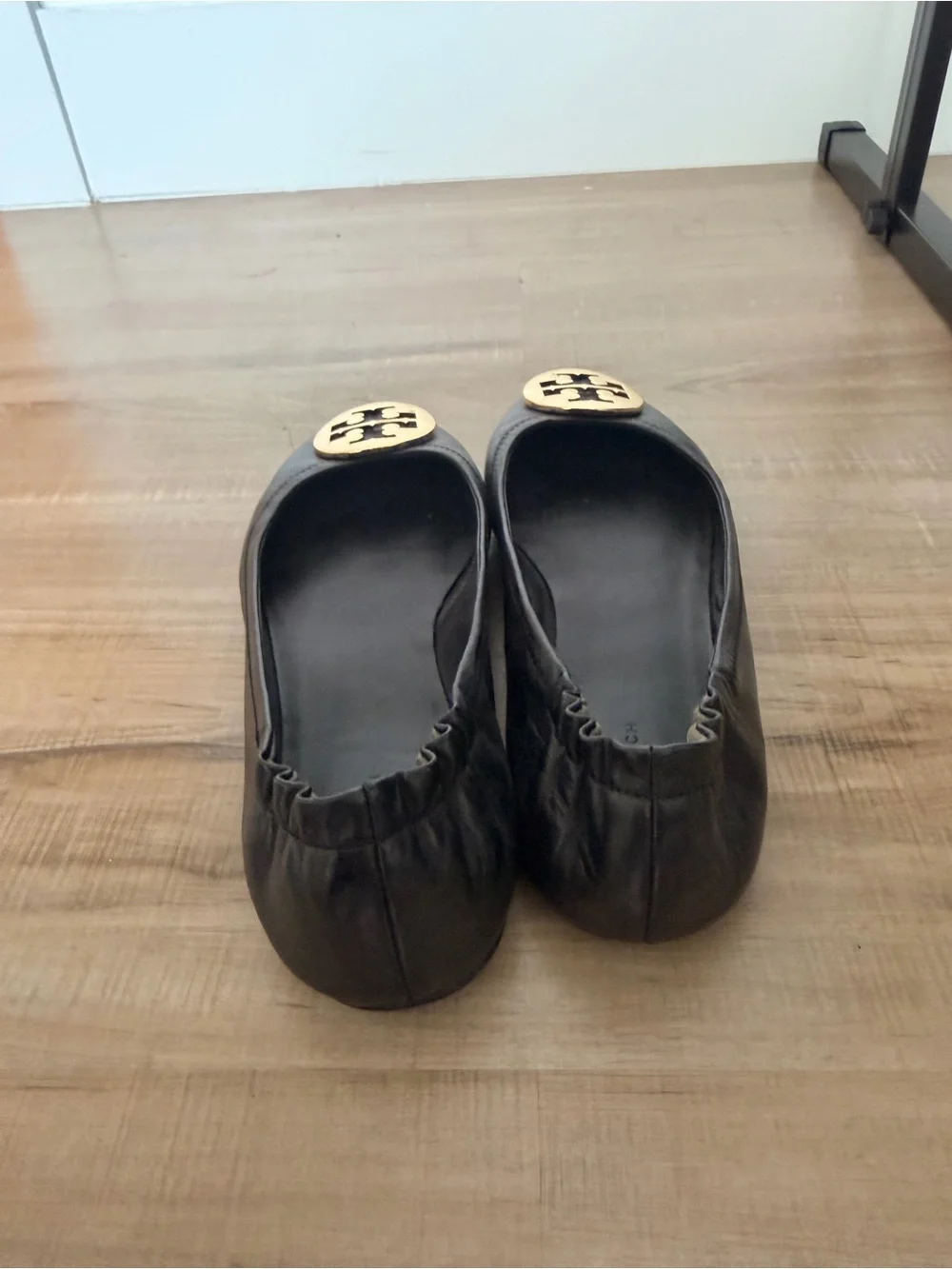 Tory Burch Black Leather Ballet Flats with Gold Logo Medallion